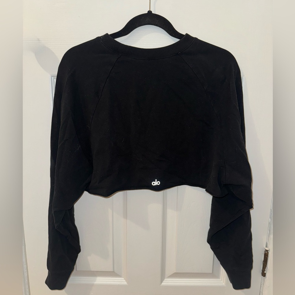ALO Yoga Black Long Sleeve Crop Top - Picture 2 of 7